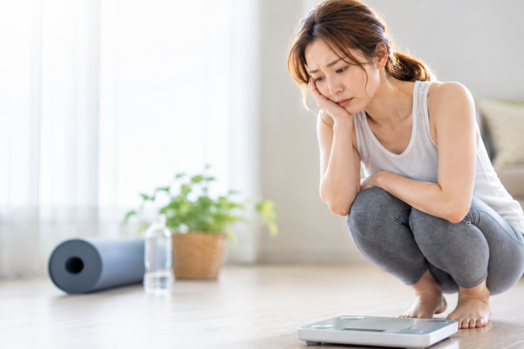 ダイエットで体重が減らない原因7選｜頑張っているのに痩せない本当の理由